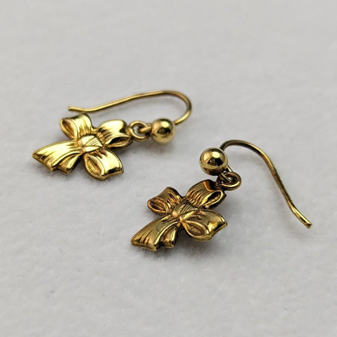 British Vintage Jewelry K9 Gold Ribbon Design Earrings